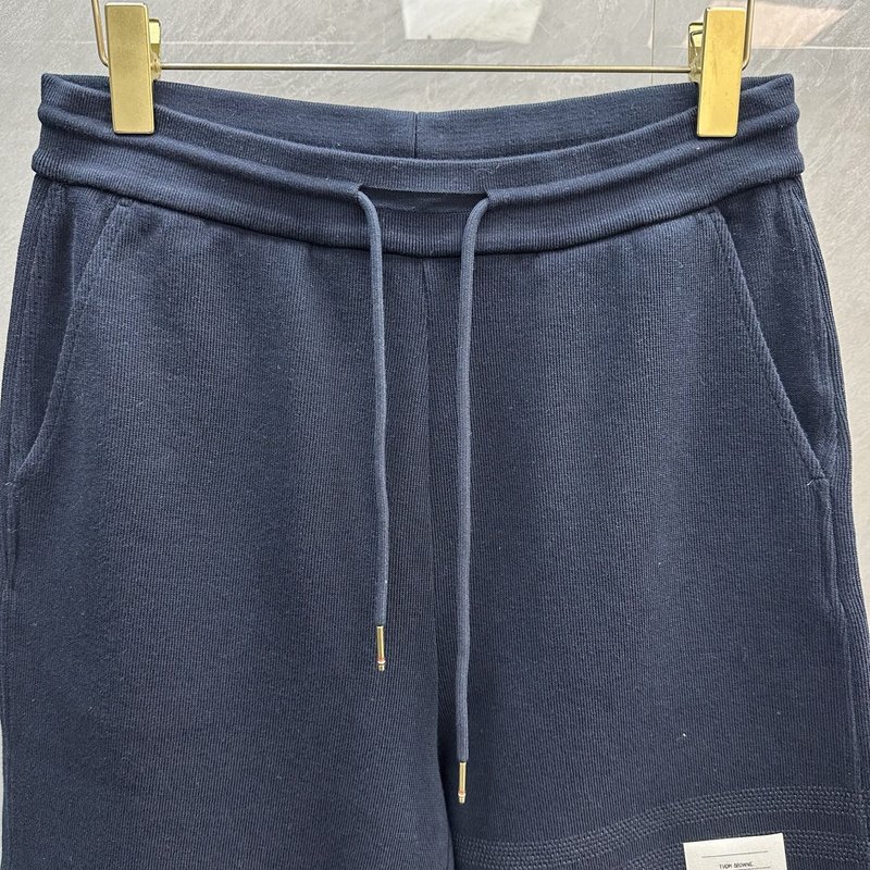 톰 브라운 여름 로입 자수 쇼츠 001-229254