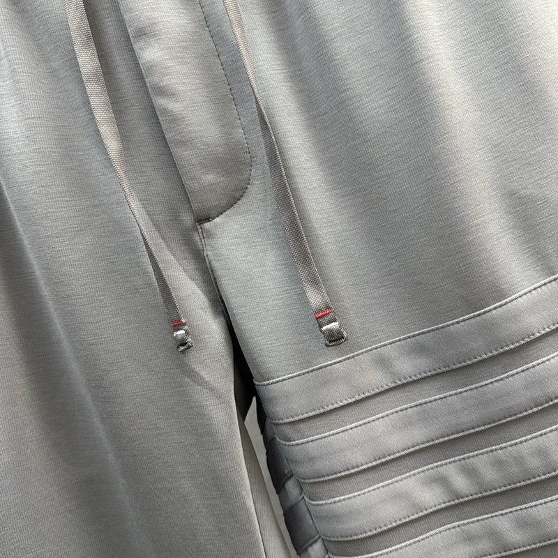 Thom Browne 남성 여름 소재 직통 바지 001-229547