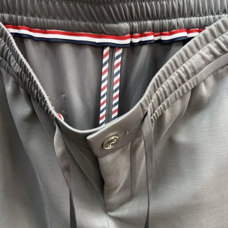 Thom Browne 남성 여름 소재 직통 바지 001-229547