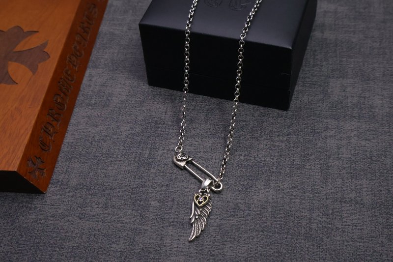 크롬하츠 빈티지 크로스 목걸이 001-229557