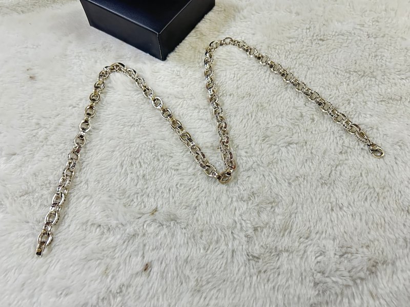 크롬하츠 타원 알파벳 목걸이 001-229567