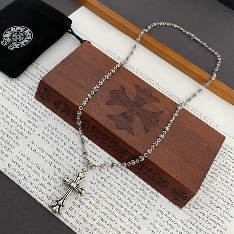 크롬하츠 빈티지 크로스 볼 목걸이 유니섹스 001-229584
