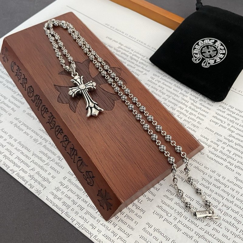 크롬하츠 빈티지 크로스 볼 목걸이 유니섹스 001-229584
