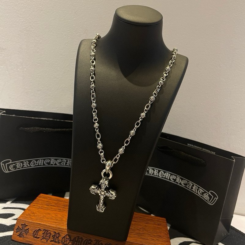 크롬하츠 빈티지 십자 꽃볼 플레임 펜던트 목걸이 001-229678