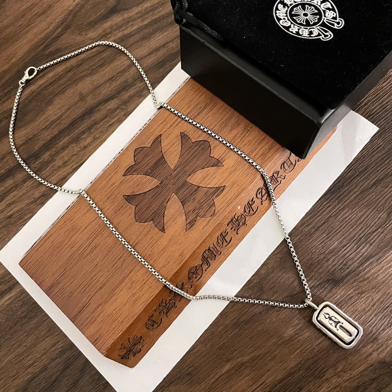 크롬하츠 복고풍 검 펜던트 목걸이 001-229755