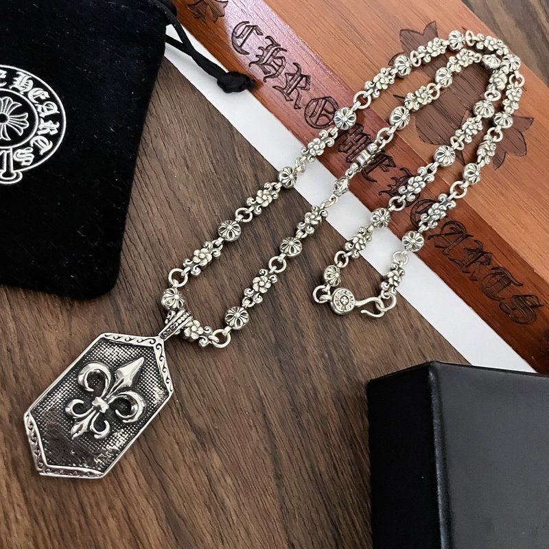 크롬하츠 빈티지 십자가 꽃 펜던트 목걸이 001-229756
