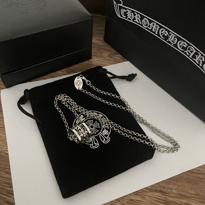 크롬하츠 복고풍 검 십자 펜던트 목걸이 001-229757