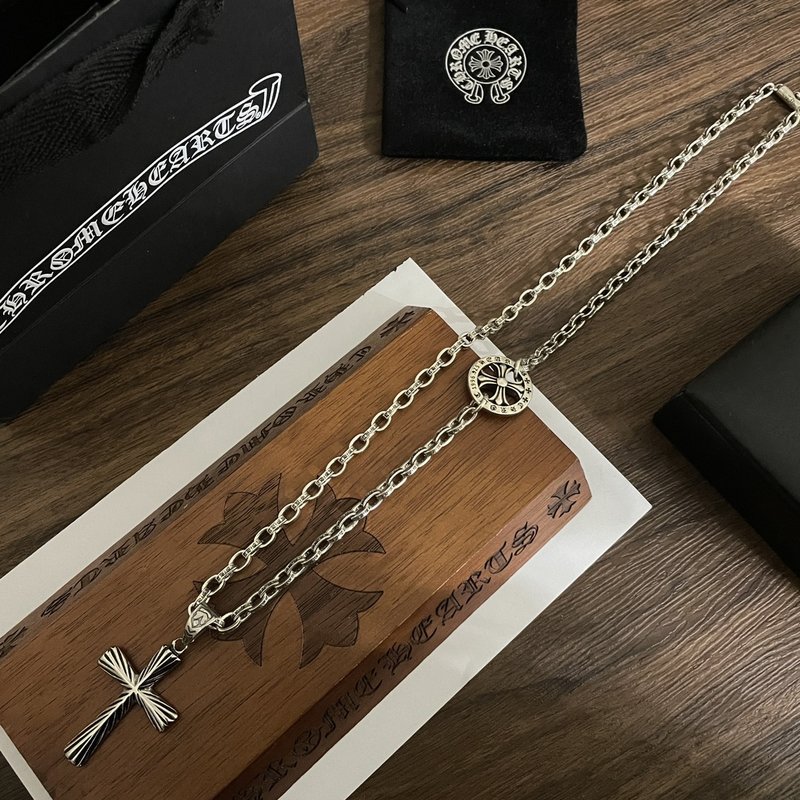 크롬하츠 빈티지 십자가 펜던트 목걸이 001-229758