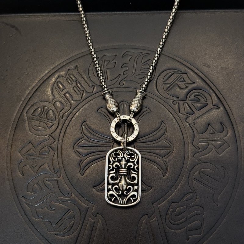 크롬하츠 빈티지 스카우트 플라워 펜던트 목걸이 001-229788