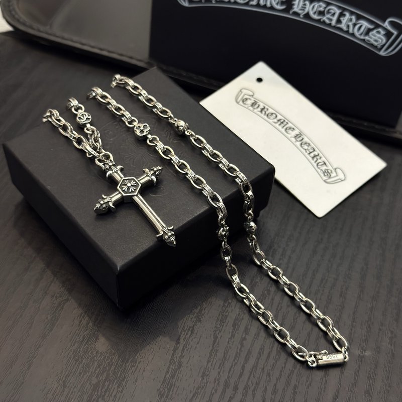크롬하츠 빈티지 십자가 목걸이 001-229829