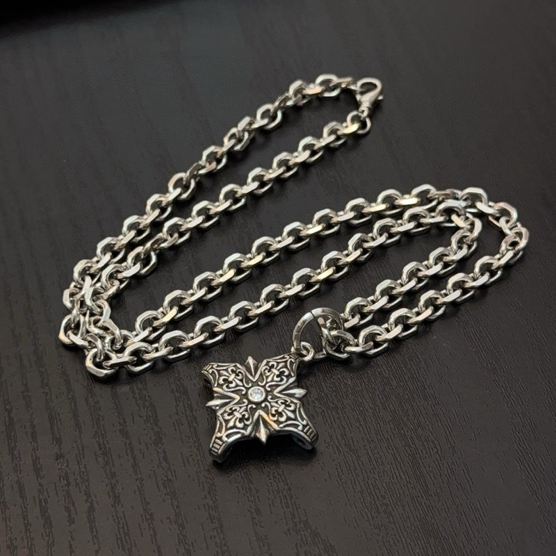 크롬하츠 빈티지 크로스 펜던트 목걸이 001-229850