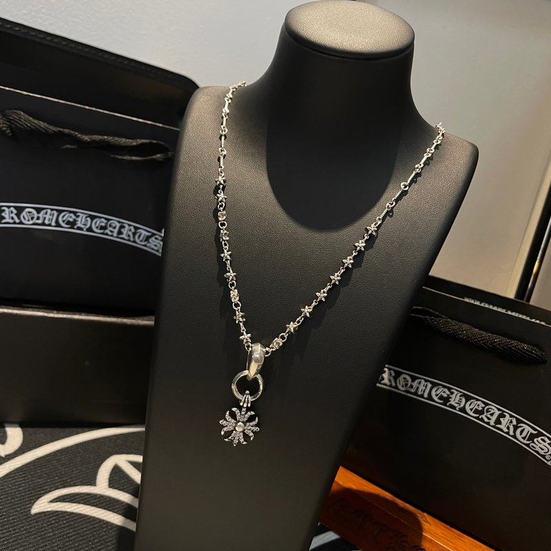 크롬하츠 빈티지 크로스 목걸이 001-229873
