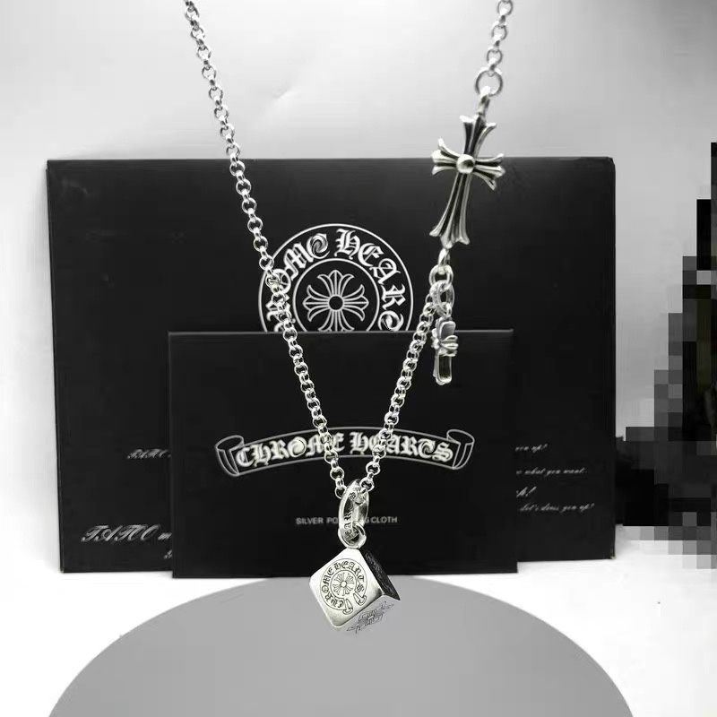 크롬하츠 빈티지 주사위 펜던트 목걸이 001-229882