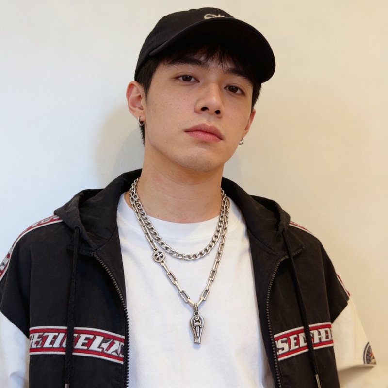 크롬하츠 십자가 검 휘슬 펜던트 목걸이 001-229905