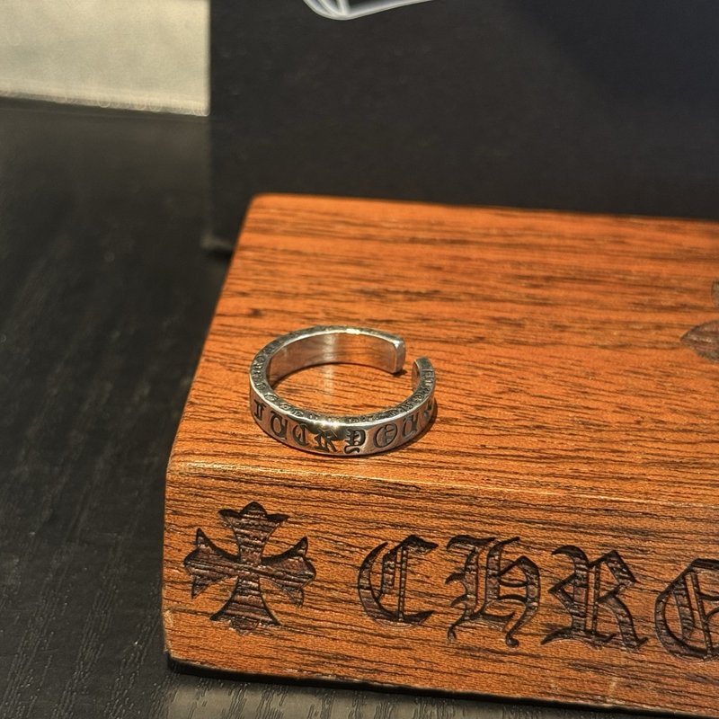 크롬하츠 빈티지 크로스 링 001-229910