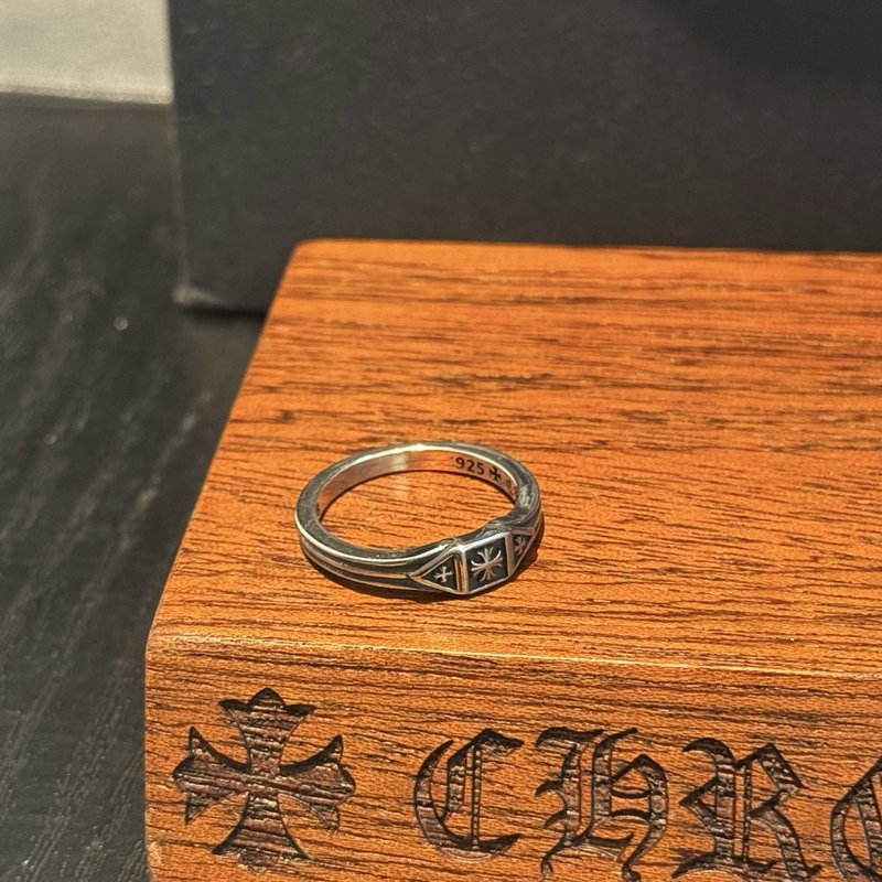 크롬하츠 빈티지 크로스 링 001-229924