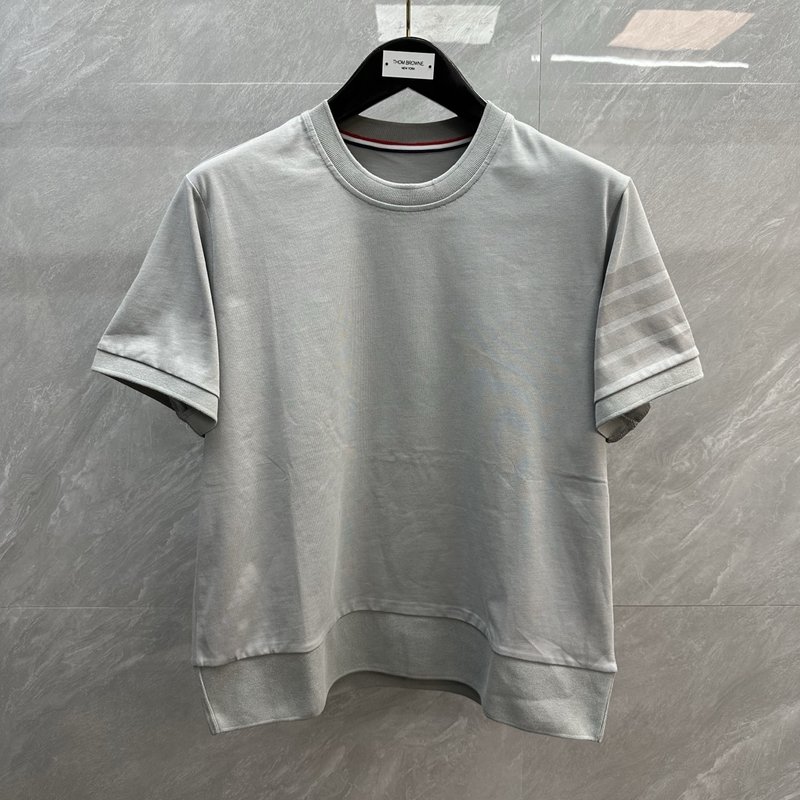 톰 브라운 색직 사바라 라운드넥 반팔 001-230429
