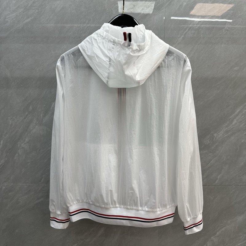 톰브라운 후드 경량 자켓 유니섹스 001-230449