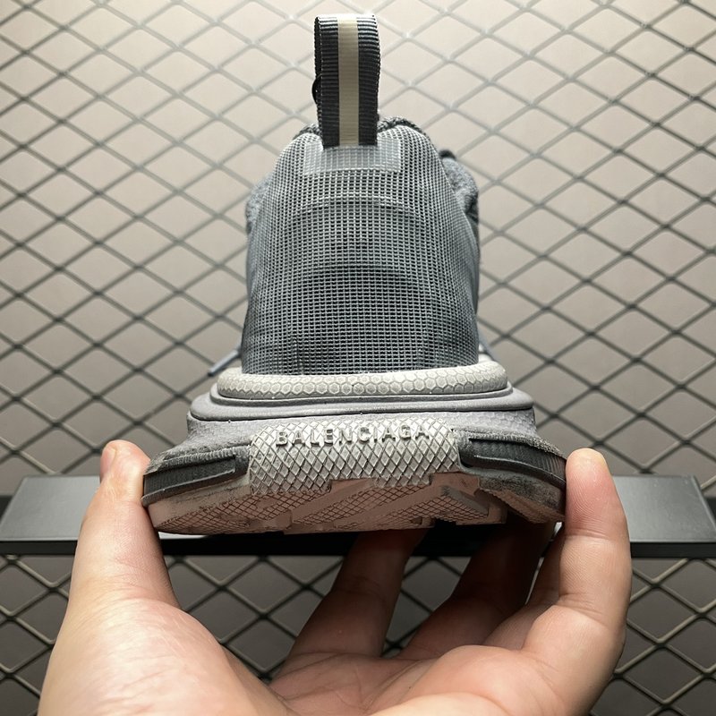 발렌시아가 3XL 복고풍 데이드 슈즈 001-230564