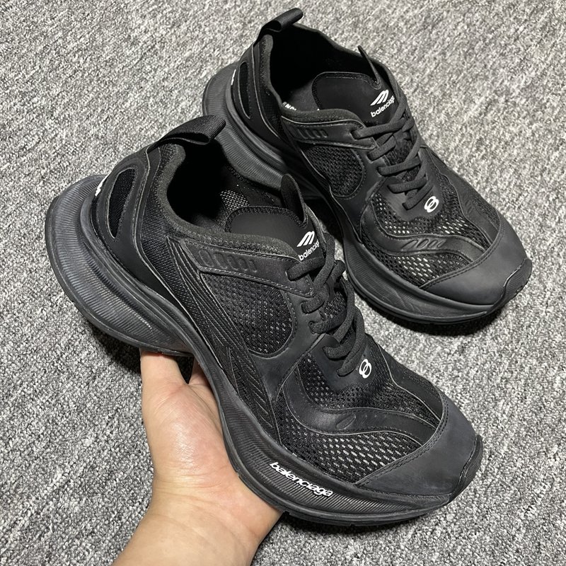 발렌시아가 서킷 통기성 메쉬 캐주얼 슈즈 001-230590
