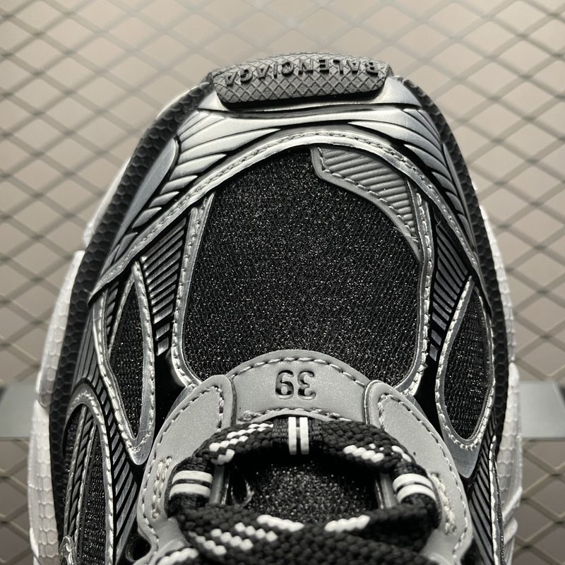 발렌시아가 3XL 복고풍 스니커즈 734731 001-230655