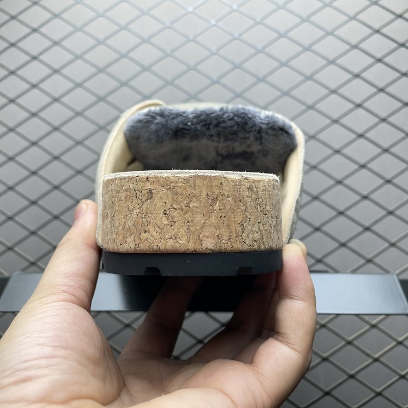 발렌시아가 덤보 빈티지 소가죽 뮬슈 001-230684