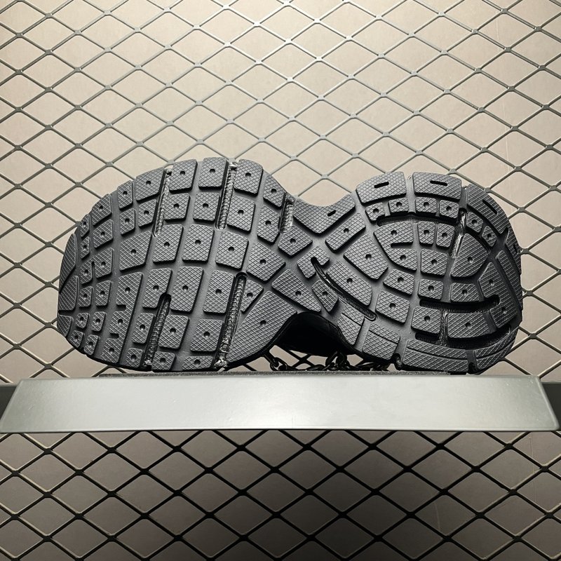 발렌시아가 3XL 체인 빈티지 스니커즈 001-230685