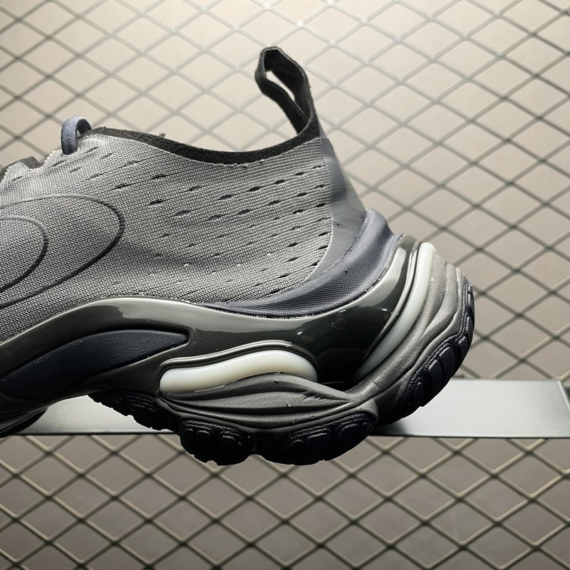 발렌시아가 아토믹 다섯 발가락 슈즈 001-230695