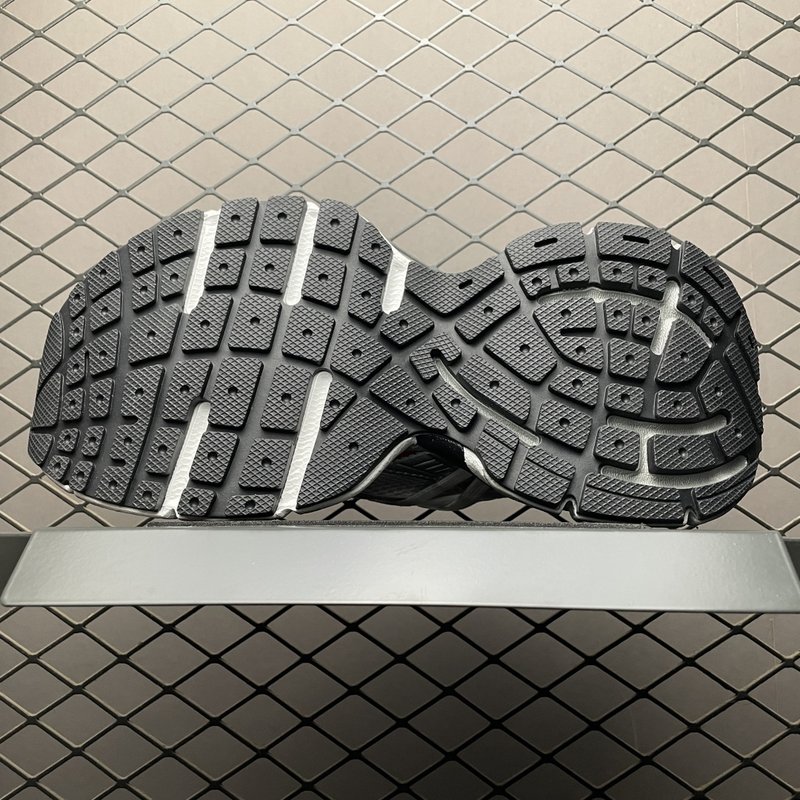 발렌시아가 3XL 빈티지 러닝슈즈 001-230733