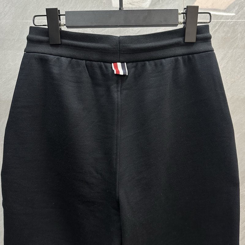 톰브라운 클래식 3 색 스트라이프 면 쇼츠 001-230741