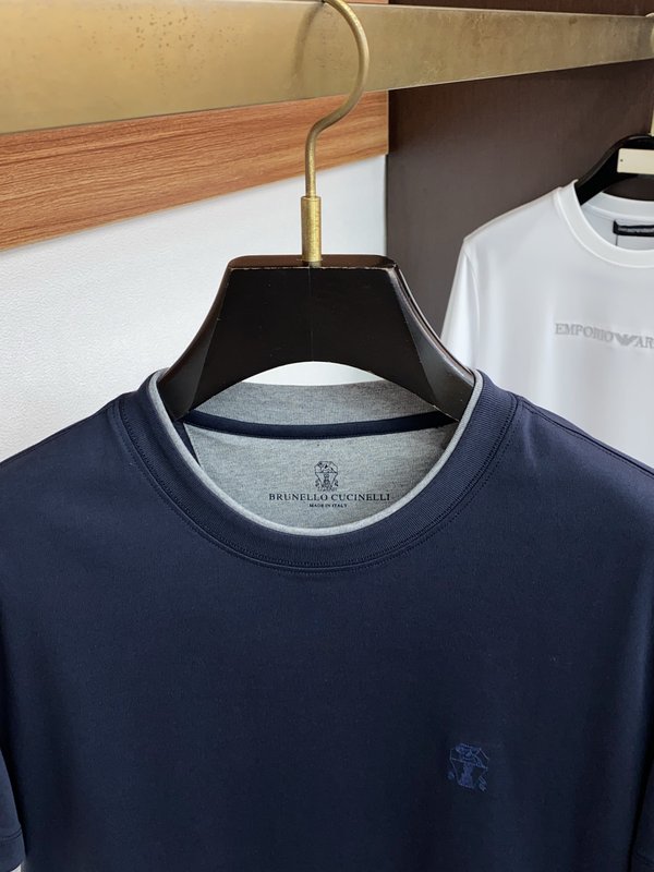 이른 봄 라운드넥 반팔 티셔츠 001-230770