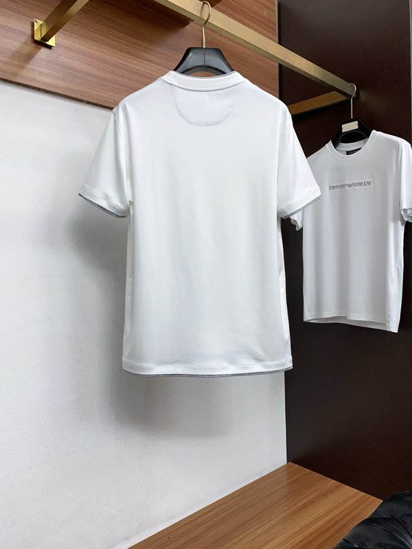 이른 봄 라운드넥 반팔 티셔츠 001-230776