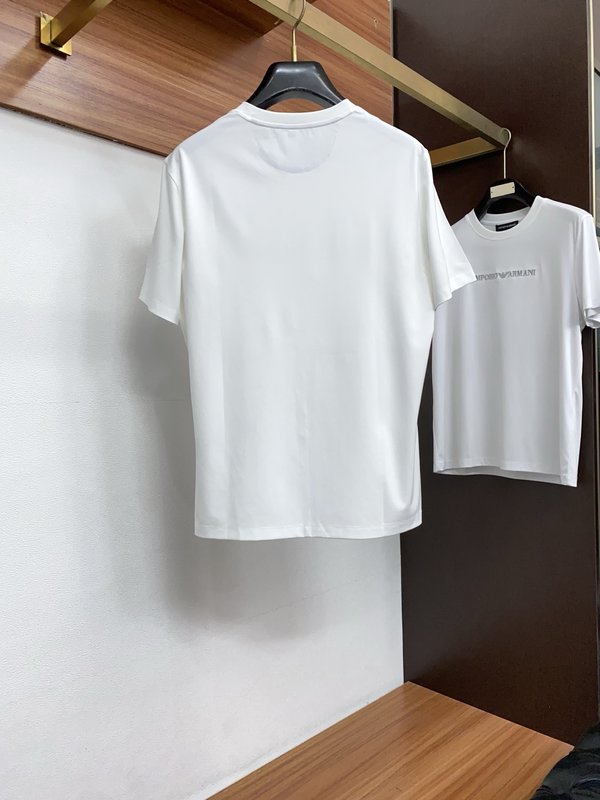브루넬로 쿠치넬리 남성 라운드넥 반팔 티셔츠 001-230831