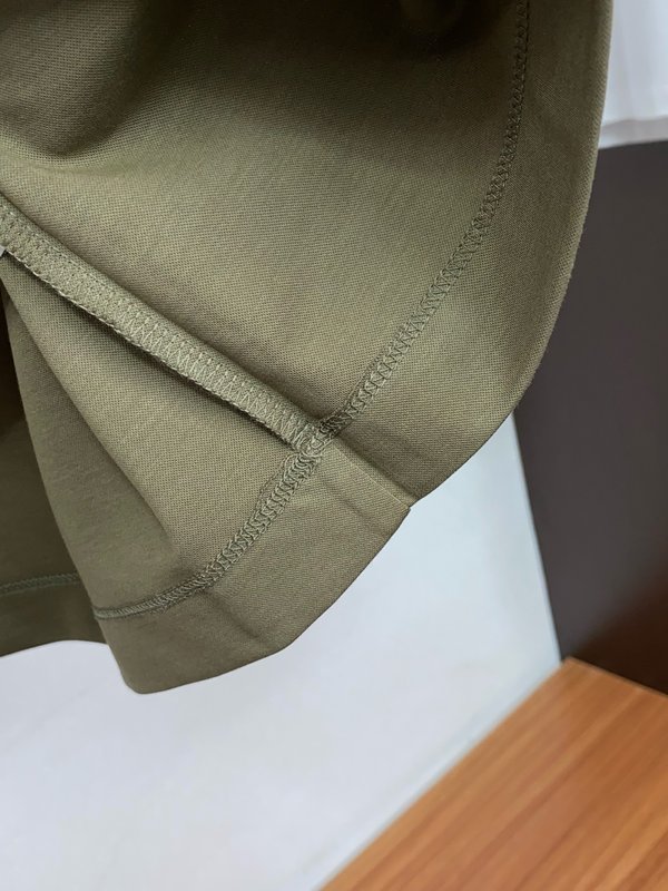 클래식 라운드넥 반팔 티셔츠 001-230943