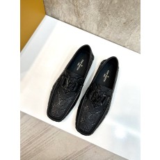 루이비통 남성 소가죽 엠보싱 로퍼 드레스슈즈 001-231230