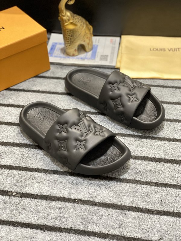 루이비통 남성용 폼 바닥 슬리퍼 001-231235