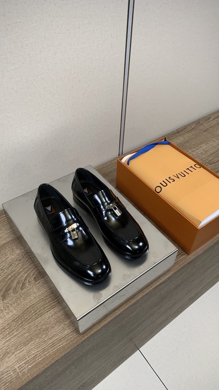 루이비통 남성 비즈니스 캐주얼 가죽 구두 001-231377