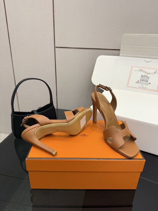에르메스 클래식 H 버클 하이힐 샌들 001-231460