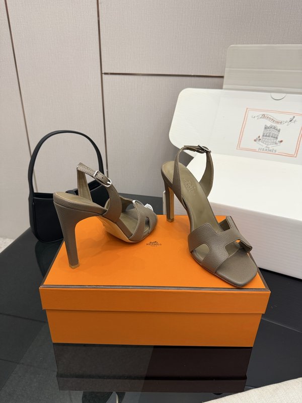 에르메스 클래식 H 버클 하이힐 샌들 001-231470