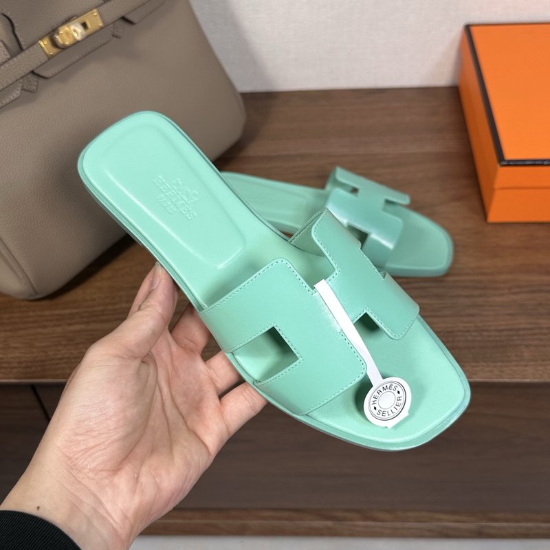 에르메스 H 슬리퍼 오란 샌들 시리즈 001-231492