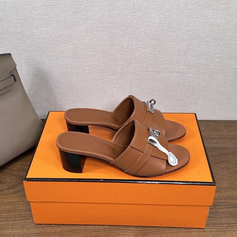 에르메스 지지 레더 샌들 001-231585