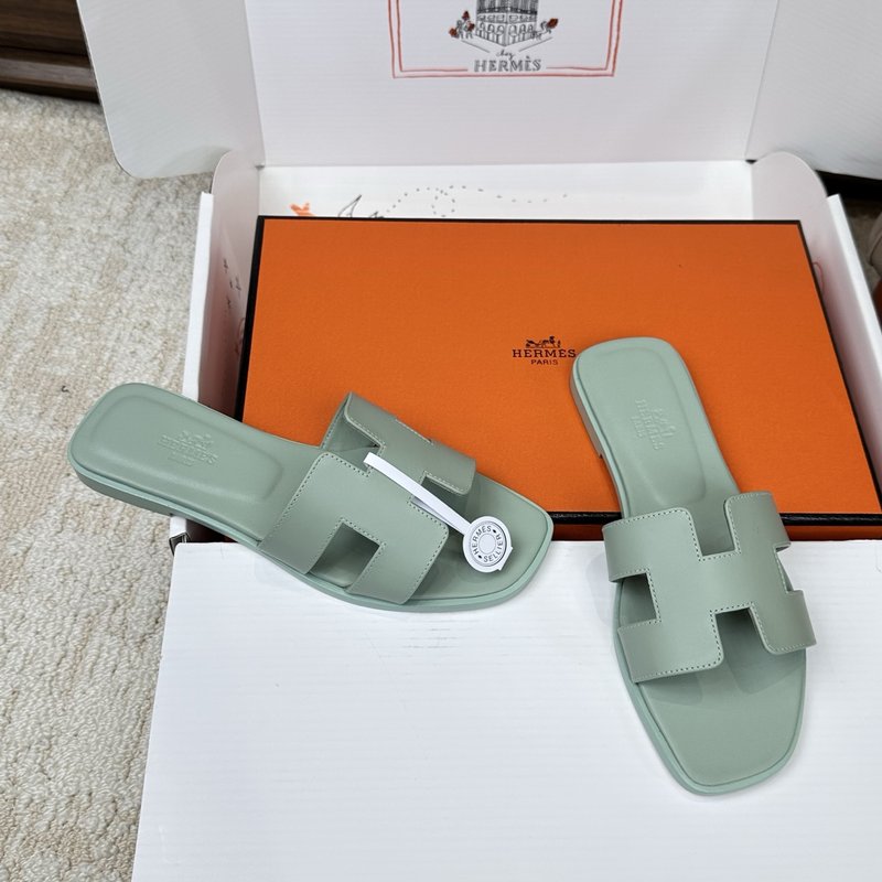 에르메스 H 슬리퍼 오란 샌들 시리즈 001-231634