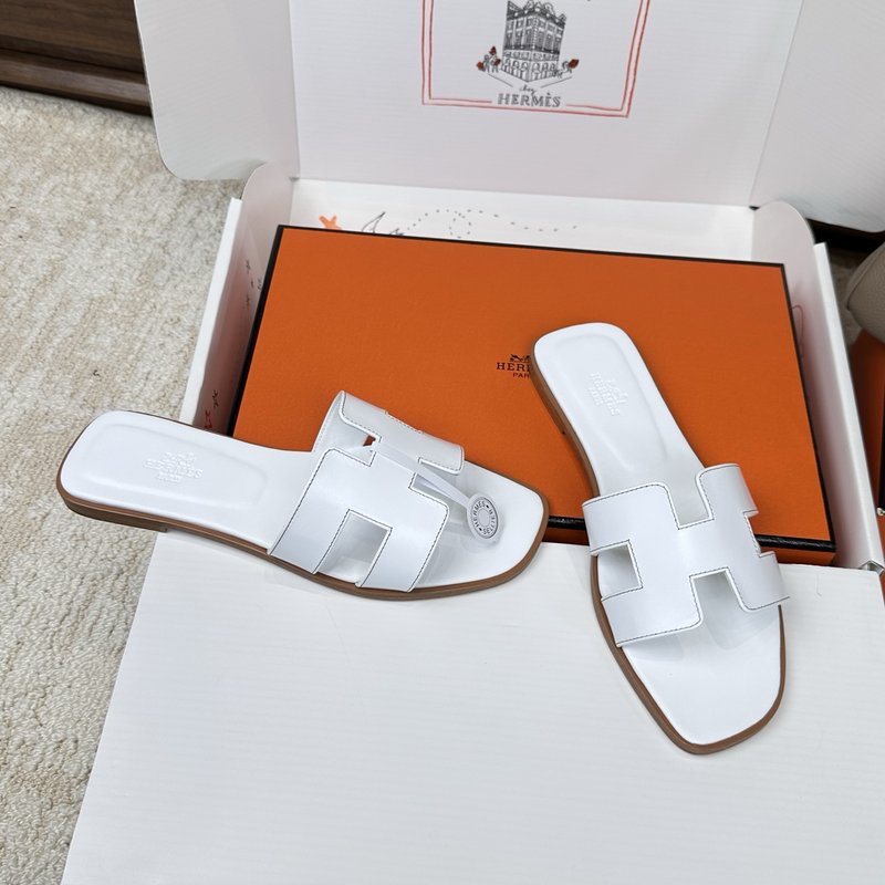 에르메스 H 슬리퍼 오란 샌들 시리즈 001-231666