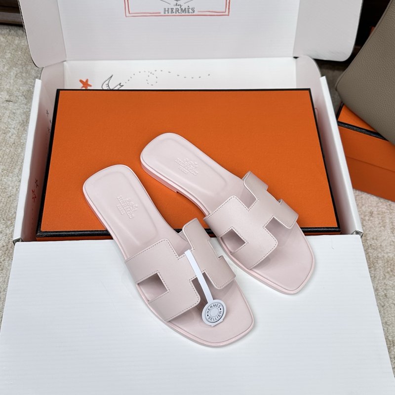 에르메스 H 슬리퍼 오란 샌들 시리즈 001-231673