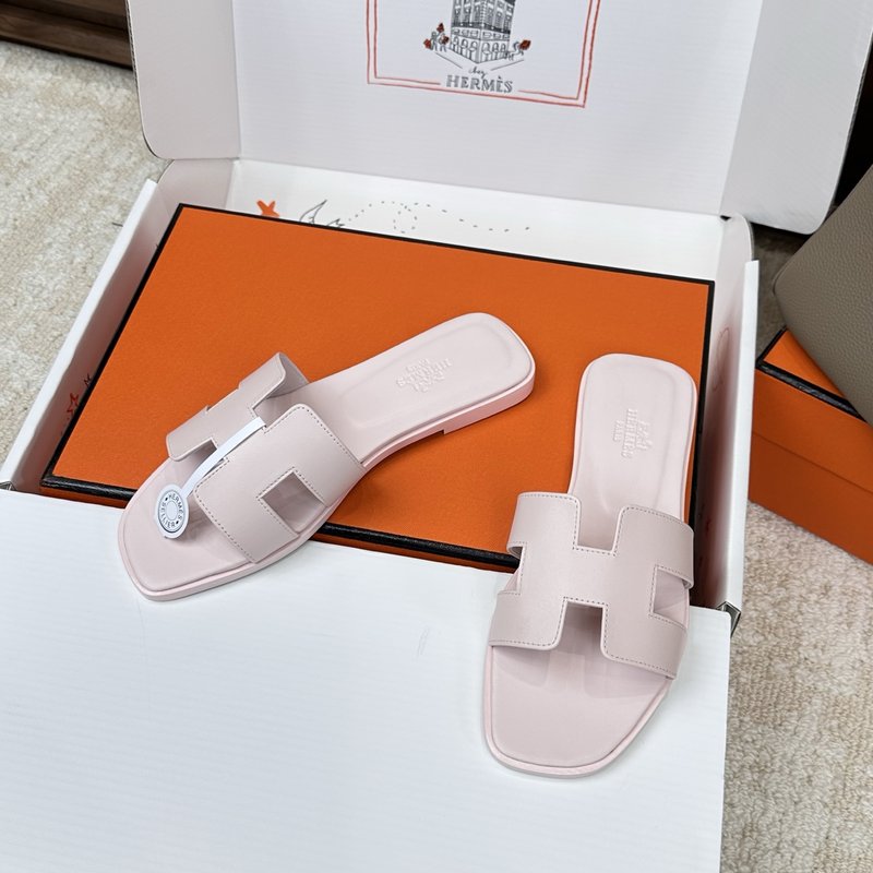 에르메스 H 슬리퍼 오란 샌들 시리즈 001-231673