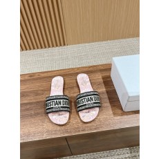 디올 봄여름 신상 자수 가죽 슬리퍼 001-231881