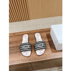 디올 봄여름 신상 자수 가죽 슬리퍼 001-231882