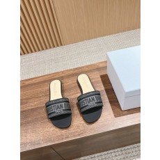 디올 봄여름 신상 자수 가죽 슬리퍼 001-231888