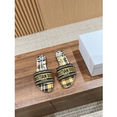 디올 봄여름 신상 자수 플랫 슬리퍼 001-231895