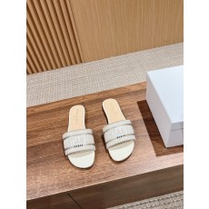 디올 봄여름 신상 자수 가죽 슬리퍼 001-231903